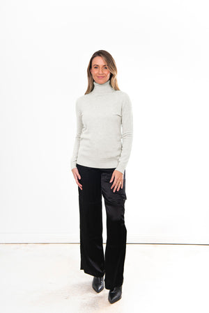 ESSENTIAL ROLL NECK PULLOVER