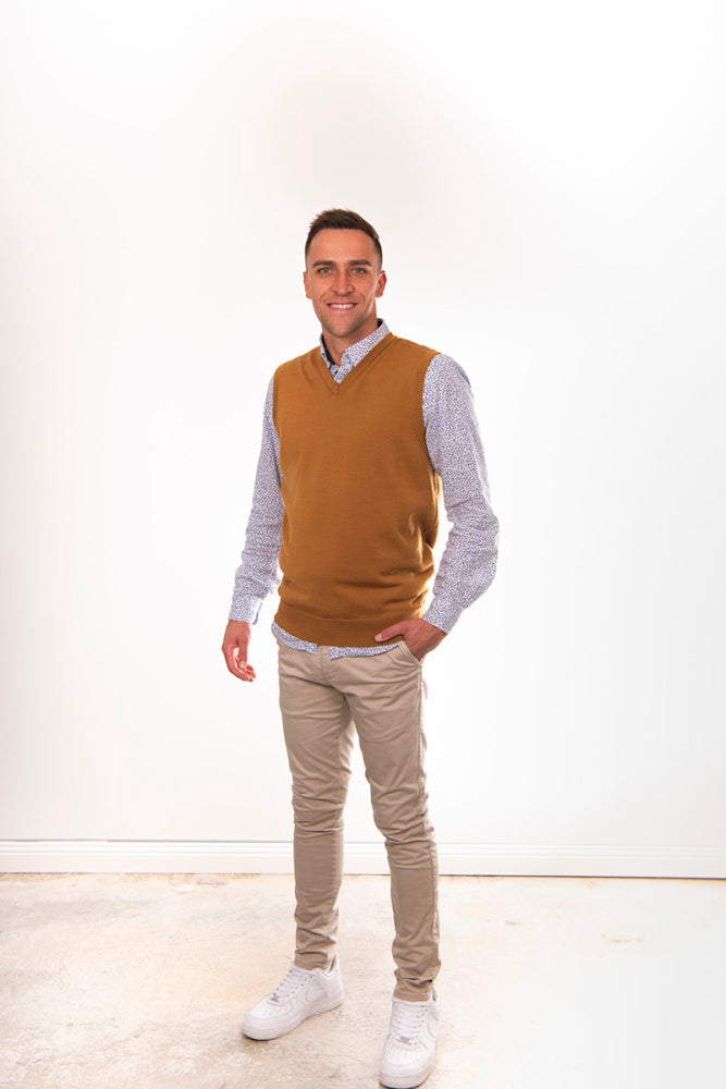 Fields Classics Pure Merino Wool Sleeveless Vest – Rib Basque Design