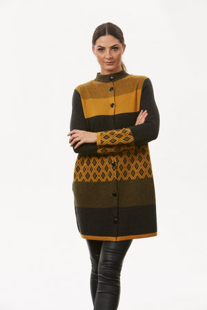 JACQUARD BUTTON COAT