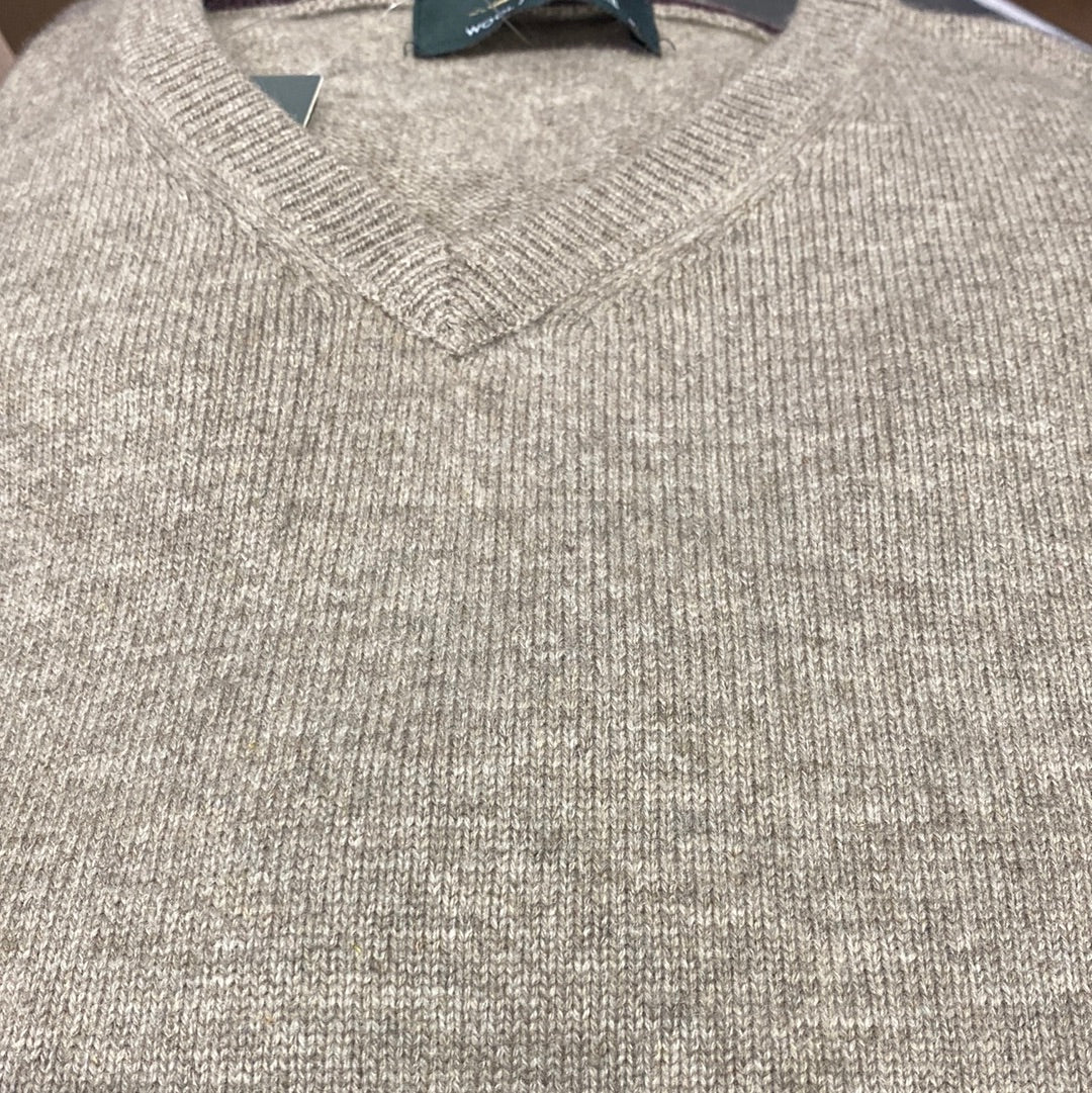 Slim Fitted Cashmere & Wool V-Neck Pullover | ANSETT GOLD KNITWEAR