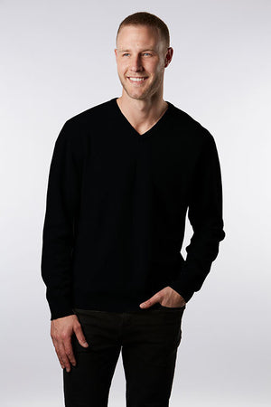 ESSENTIAL VEE NECK PULLOVER