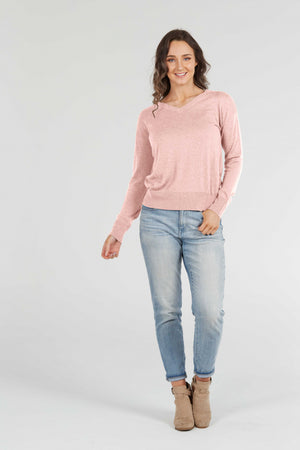 ESSENTIAL FASHION VEE NECK PULLOVER