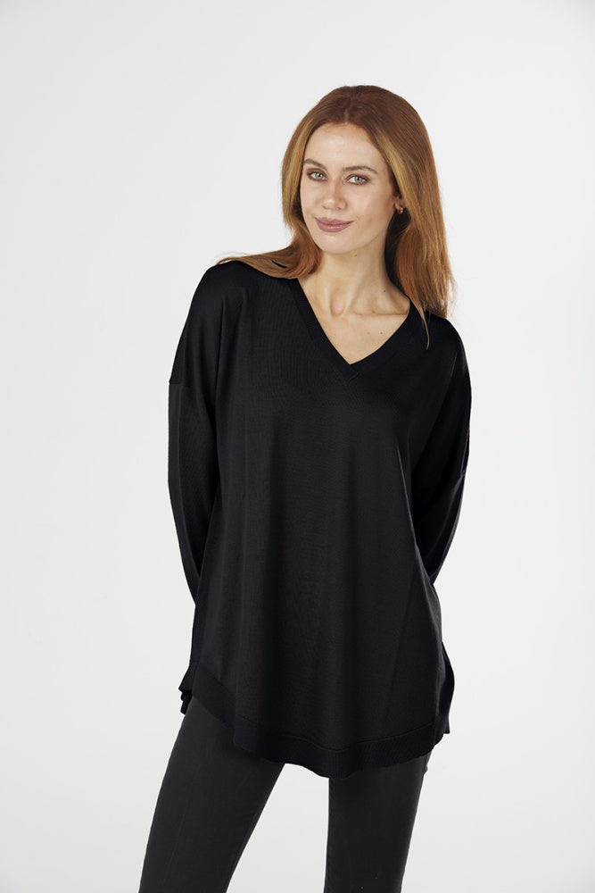 Crossed Trim Pullover Vee