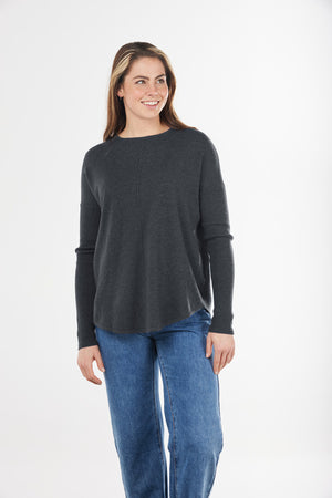 ESSENTIAL CURVED HEM CREW PULLOVER