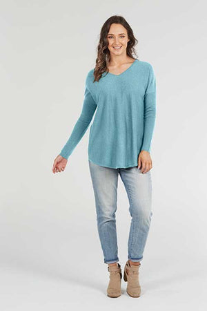 ESSENTIAL CURVED HEM VEE PULLOVER