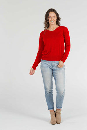 ESSENTIAL FASHION VEE NECK PULLOVER